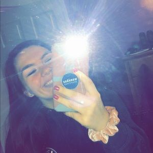 Meet your Posher, Anna jo